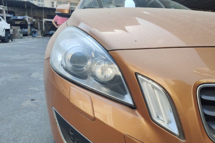 Used Volvo S60 2013 T5 Comfort Edition Right Front Headlight