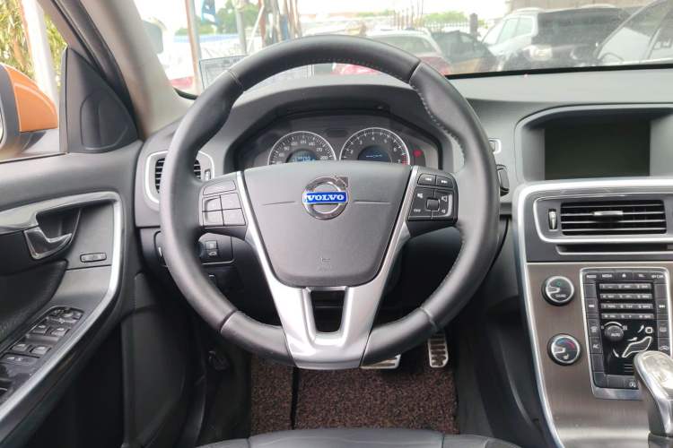Used Volvo S60 2013 T5 Comfort Edition Steering Wheel