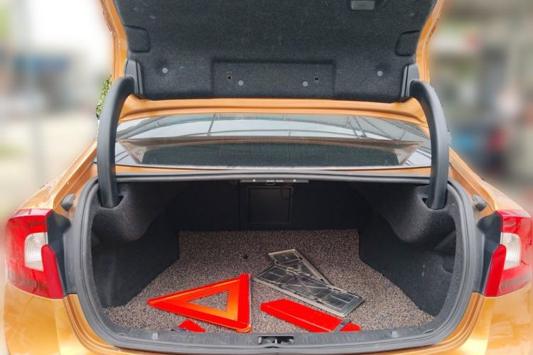 Used Volvo S60 2013 T5 Comfort Edition Trunk