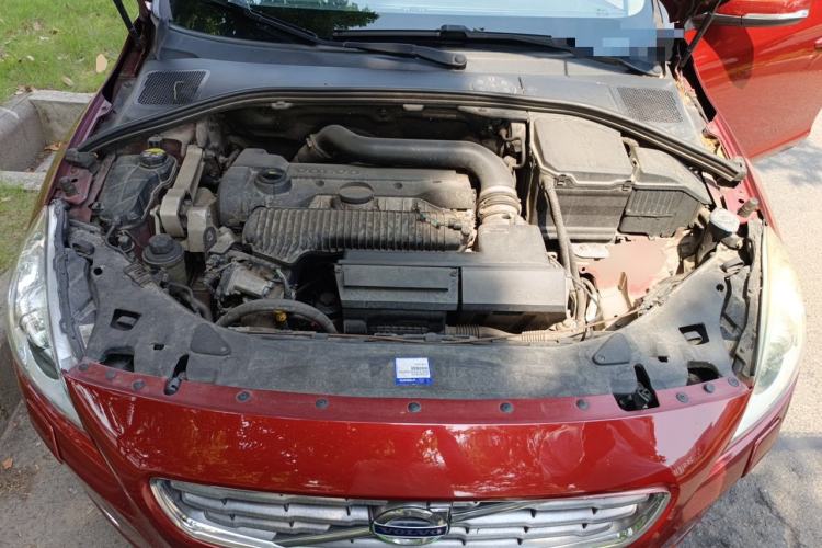 Used Volvo S60 2013 T5 Smart Edition Engine Bay