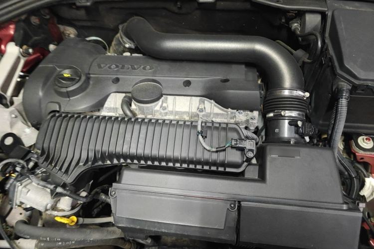 Used Volvo S60 2013 T5 Comfort Edition Engine Bay Left