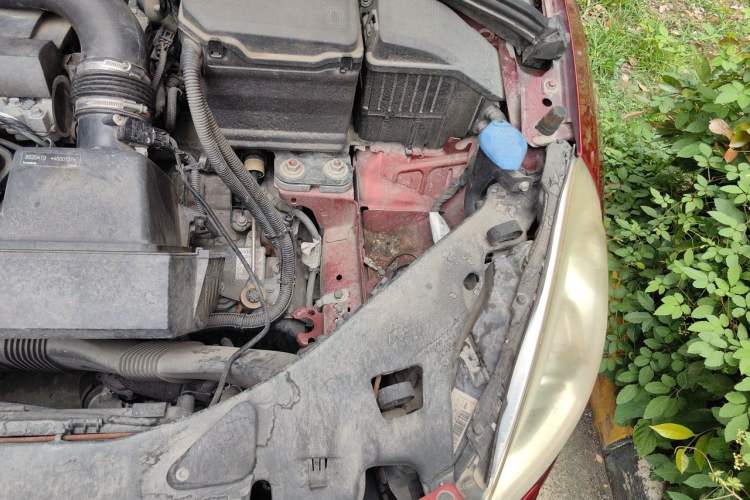 Used Volvo S60 2013 T5 Comfort Edition Engine Bay Left
