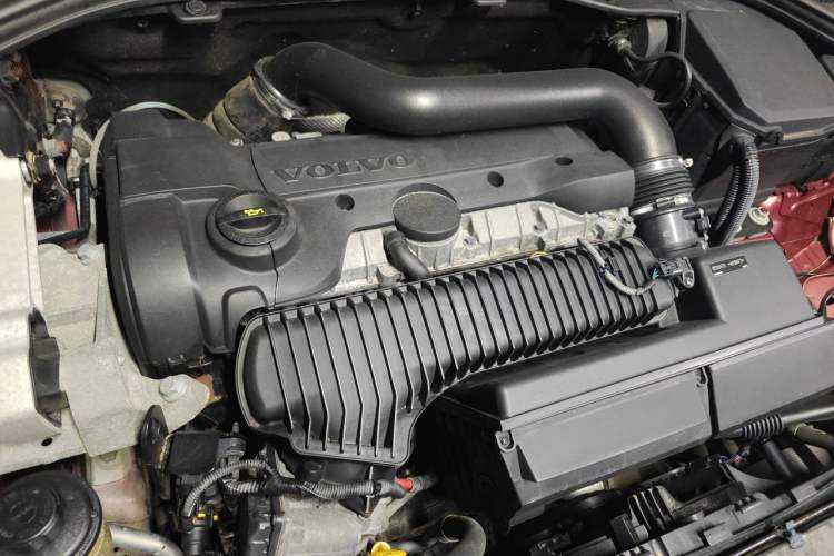 Used Volvo S60 2013 T5 Comfort Edition Engine Bay Right