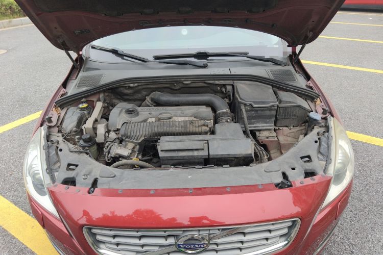 Used Volvo S60 2013 T5 Comfort Edition Engine Bay