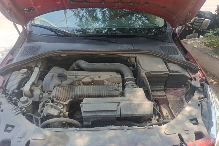 Used Volvo S60 2013 T5 Comfort Edition Engine Bay