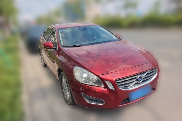 Used Volvo S60 2013 T5 Smart Edition Front Right 45 Deg