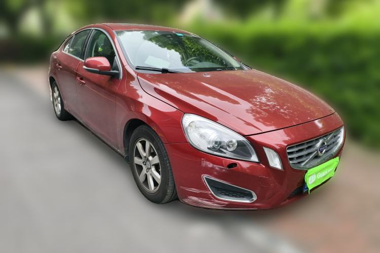 Used Volvo S60 2013 T5 Smart Edition Front Right 45 Deg