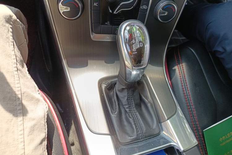 Used Volvo S60 2013 T5 Smart Edition Gear Lever