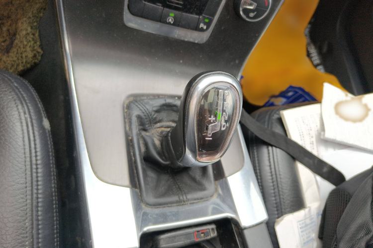 Used Volvo S60 2013 T5 Comfort Edition Gear Lever