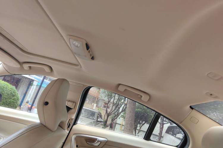 Used Volvo S60 2013 T5 Comfort Edition Headliner