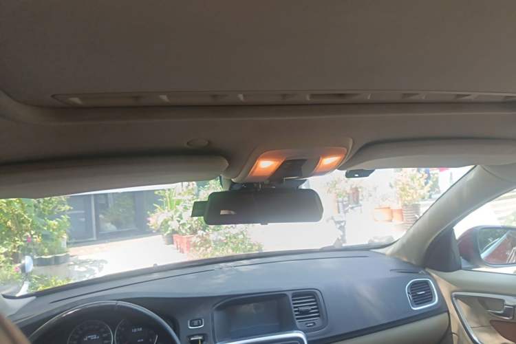 Used Volvo S60 2013 T5 Comfort Edition Headliner