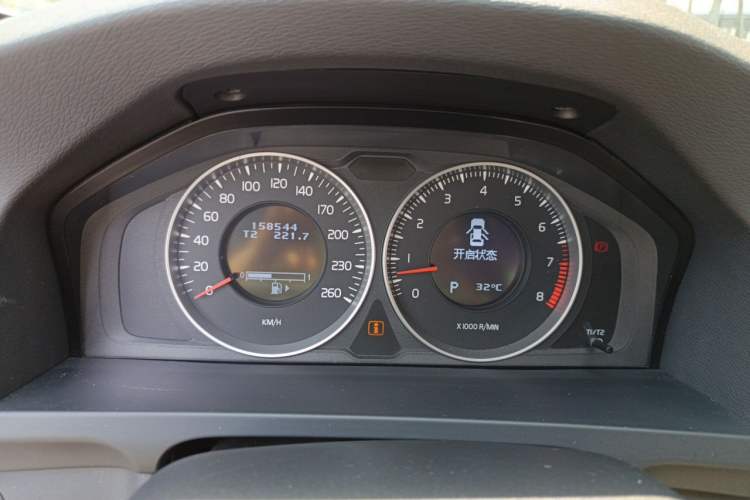 Used Volvo S60 2013 T5 Smart Edition Instrument Cluster