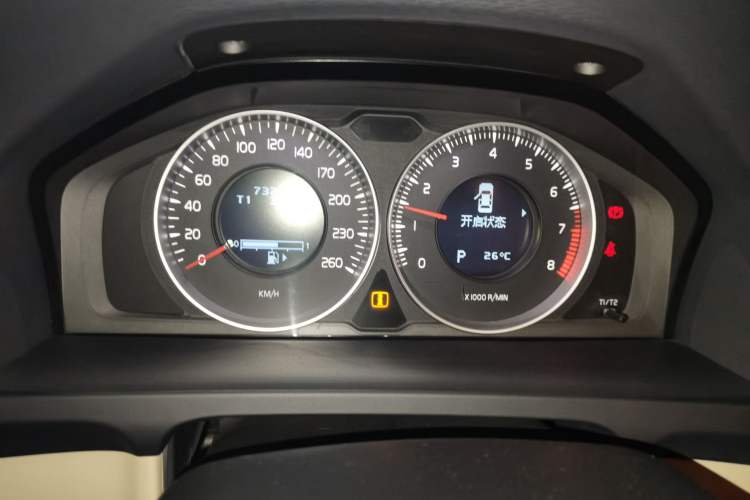 Used Volvo S60 2013 T5 Comfort Edition Instrument Cluster