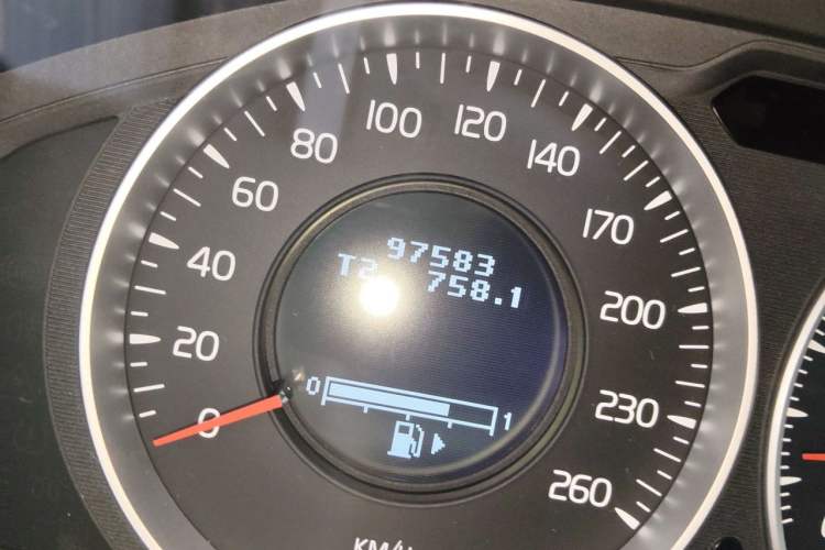 Used Volvo S60 2013 T5 Zhiya Edition Odometer Close Up