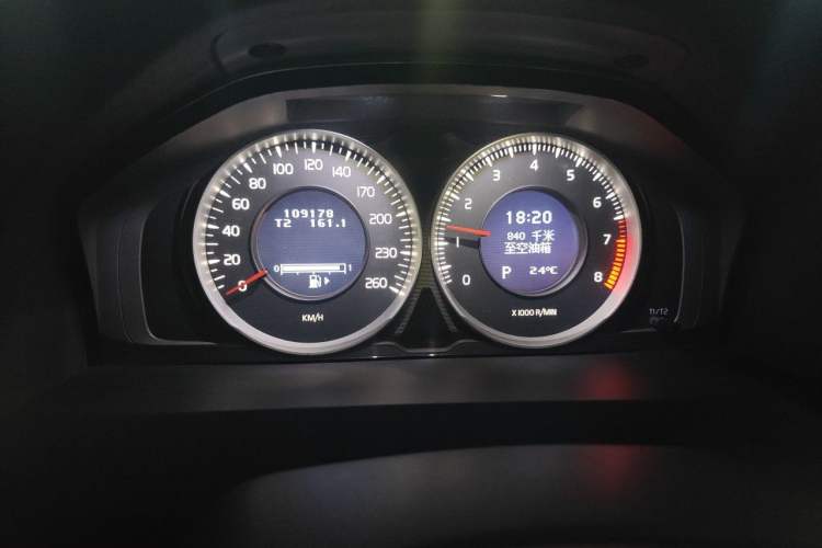Used Volvo S60 2013 T5 Comfort Edition Odometer Close Up