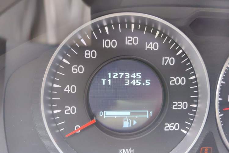 Used Volvo S60 2013 T5 Comfort Edition Odometer Close Up