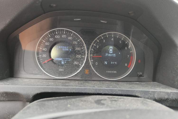 Used Volvo S60 2013 T5 Comfort Edition Odometer Close Up