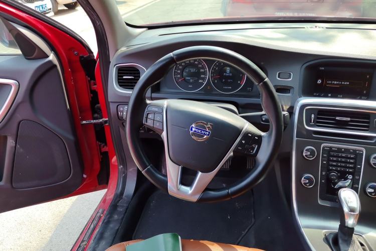 Used Volvo S60 2013 T5 Zhiya Edition Steering Wheel