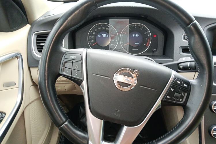 Used Volvo S60 2013 T5 Zhiya Edition Steering Wheel