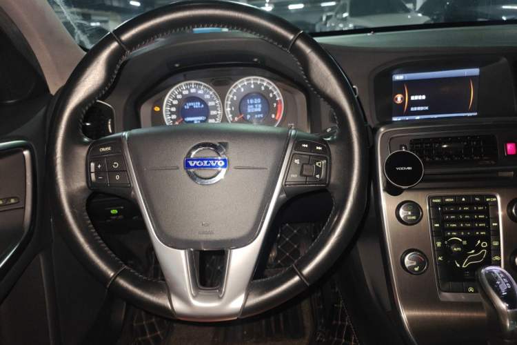 Used Volvo S60 2013 T5 Comfort Edition Steering Wheel
