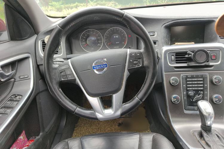 Used Volvo S60 2013 T5 Comfort Edition Steering Wheel