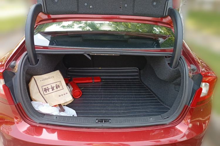 Used Volvo S60 2013 T5 Smart Edition Trunk