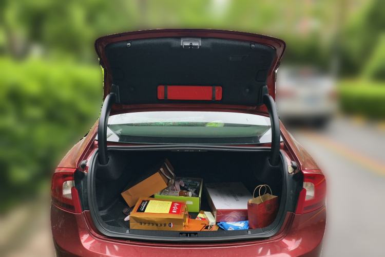 Used Volvo S60 2013 T5 Smart Edition Trunk