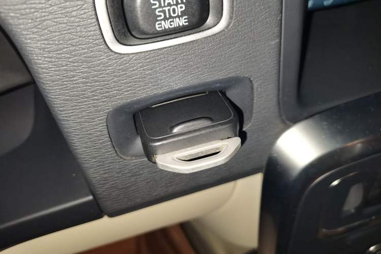 Used Volvo S60 2013 T5 Comfort Edition Vehicle Key