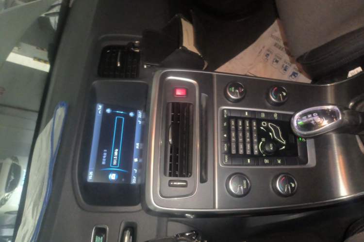 Used Volvo S60 2013 T5 Comfort Edition Audio And AC Panel