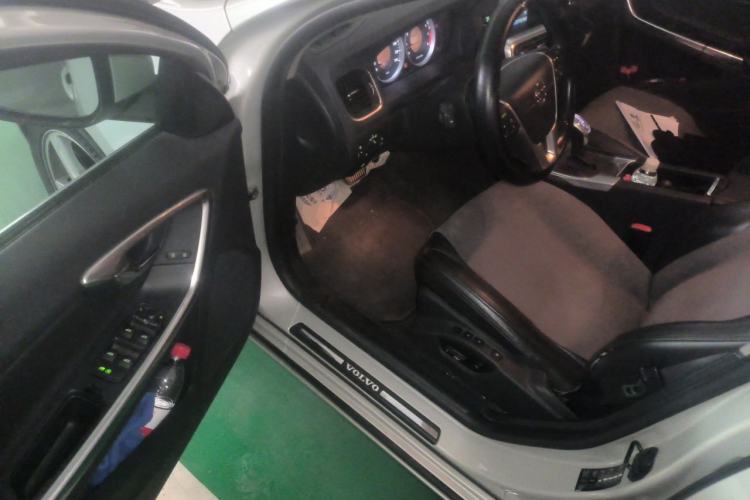 Used Volvo S60 2013 T5 Comfort Edition Driver Seat