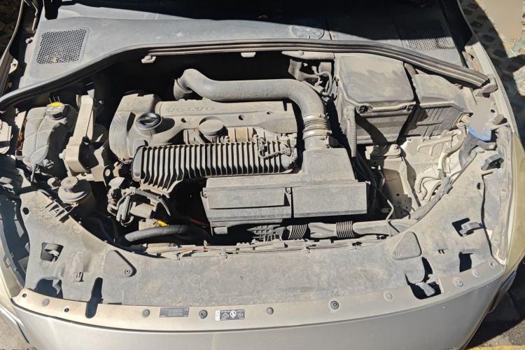 Used Volvo S60 2013 T5 Comfort Edition Engine Bay