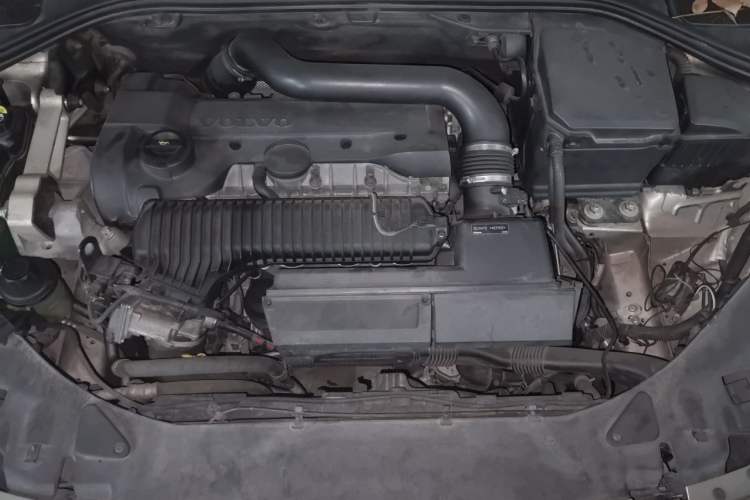 Used Volvo S60 2013 T5 Comfort Edition Engine Bay
