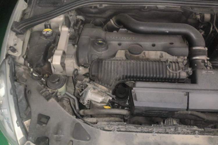 Used Volvo S60 2013 T5 Comfort Edition Engine Bay Right