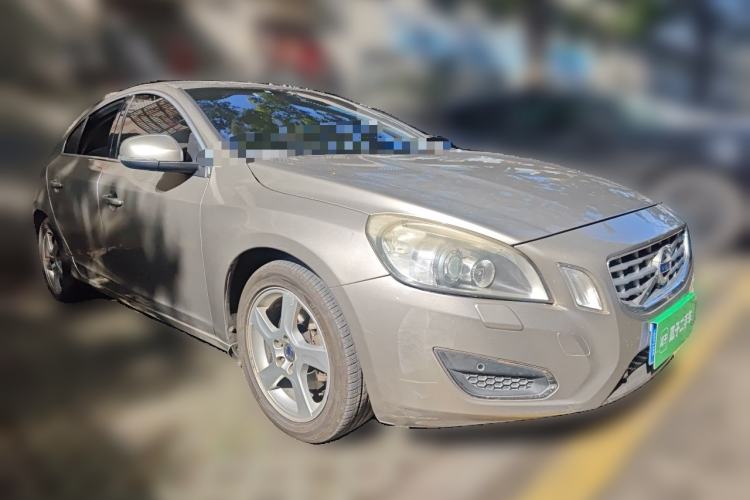 Used Volvo S60 2013 T5 Comfort Edition Front Right 45 Deg