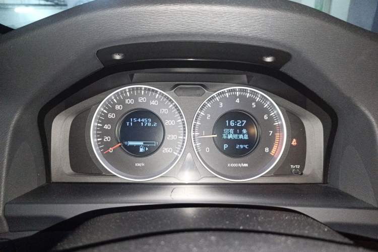 Used Volvo S60 2013 T5 Zhiya Edition Instrument Cluster