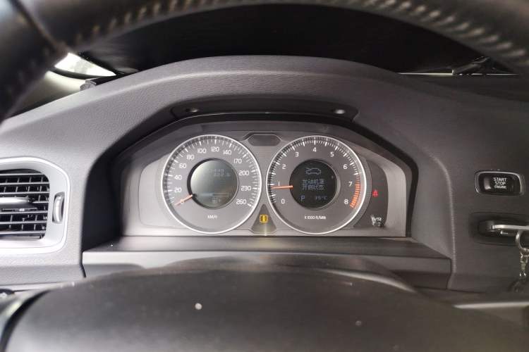 Used Volvo S60 2013 T5 Comfort Edition Instrument Cluster