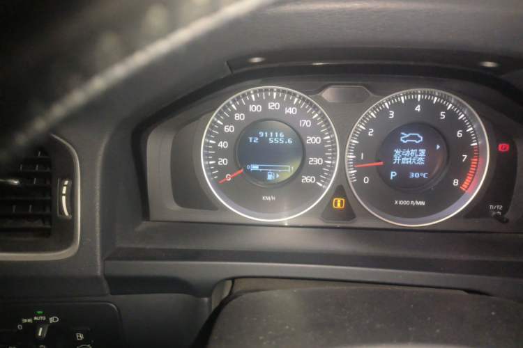 Used Volvo S60 2013 T5 Comfort Edition Odometer Close Up