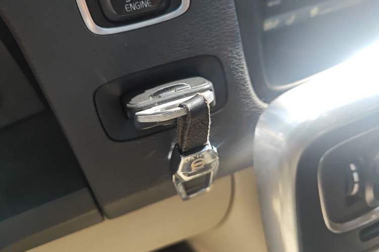 Used Volvo S60 2013 T5 Comfort Edition Vehicle Key