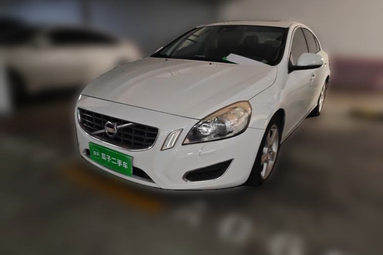 Used Volvo S60 2013 T5 Zhiya Edition Guazi used car, China used car export, Used car for sale, Used cars, Cheapest cars for sale