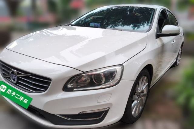 Ojetý Volvo S60 2013 T5 Smart Edition