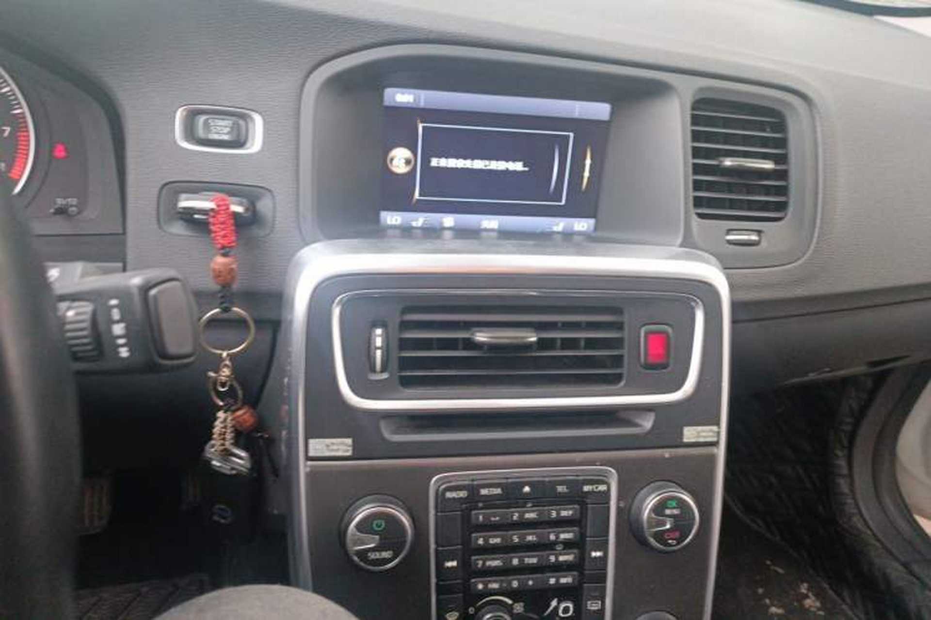 Used Volvo S60 2013 T5 Comfort Edition Audio And AC Panel