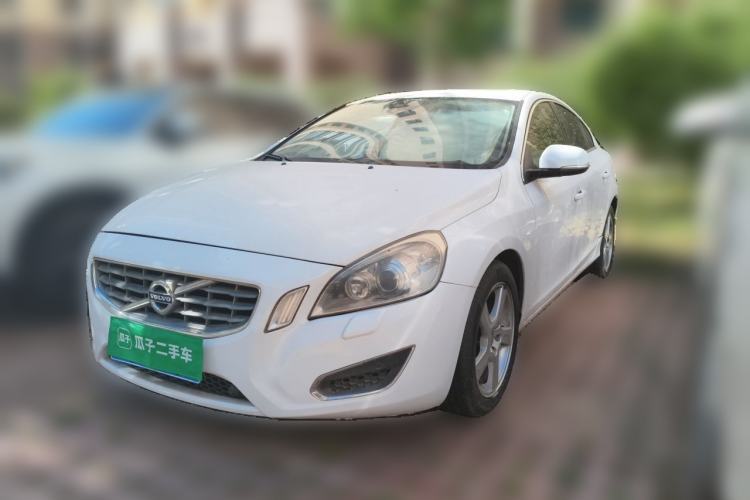 Used Volvo S60 2013 T5 Comfort Edition Guazi used car, China used car export, Used car for sale, Used cars, Cheapest cars for sale