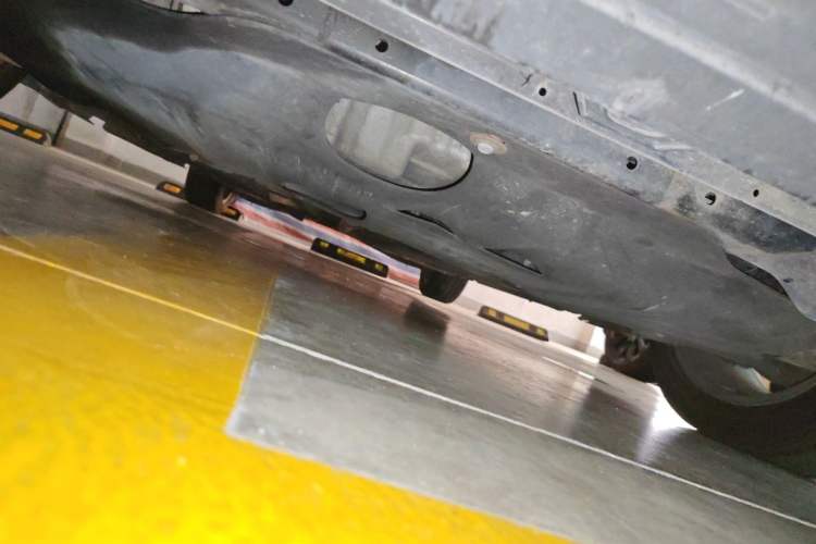 Used Volvo S60 2013 T5 Zhiya Edition Chassis Front