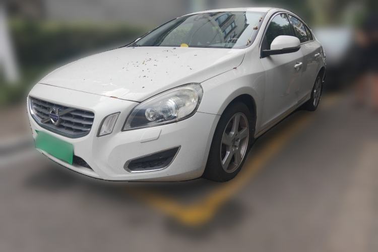 Used Volvo S60 2013 T5 Comfort Edition Guazi used car, China used car export, Used car for sale, Used cars, Cheapest cars for sale