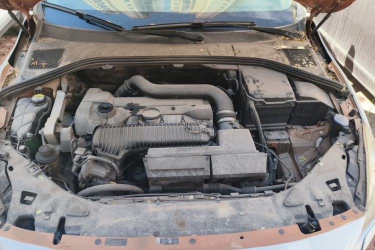 Used Volvo S60 2013 T5 Comfort Edition Engine Bay