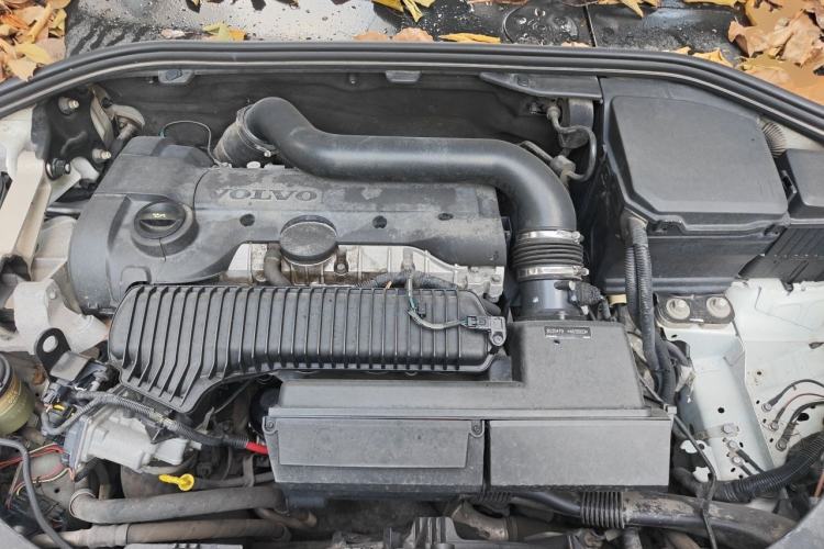 Used Volvo S60 2013 T5 Comfort Edition Engine Bay