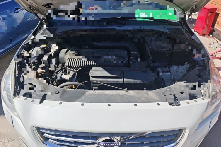 Used Volvo S60 2013 T5 Smart Edition Engine Bay