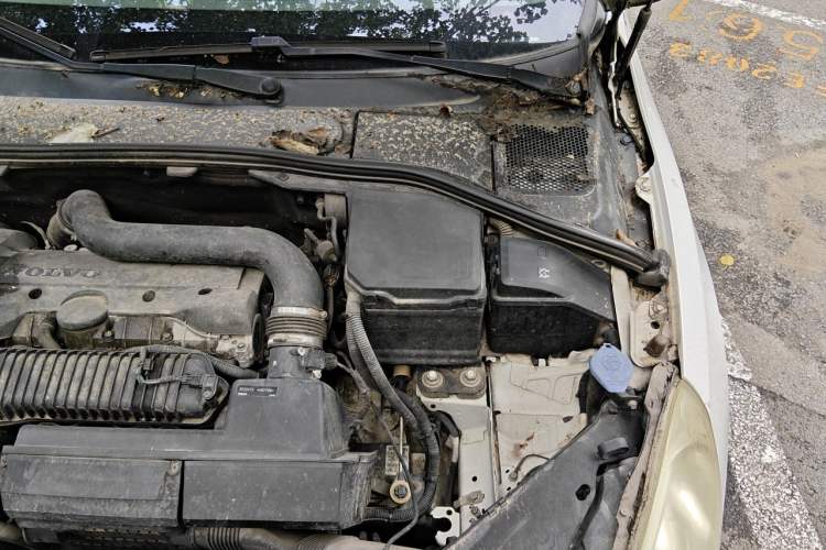 Used Volvo S60 2013 T5 Zhiya Edition Engine Bay Left