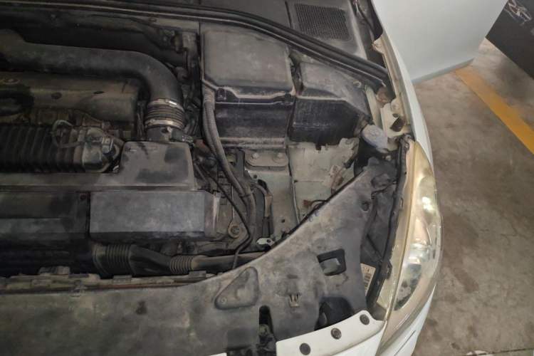 Used Volvo S60 2013 T5 Zhiya Edition Engine Bay Left