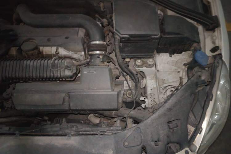 Used Volvo S60 2013 T5 Comfort Edition Engine Bay Left